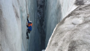 Camp Glacier escalade découverte Saas Fee valais - STcamps - camps vacances pour les jeunes