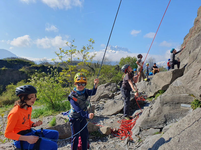 Camps escalade - STcamps - camps pour les jeunes - printemps vacances Pâques